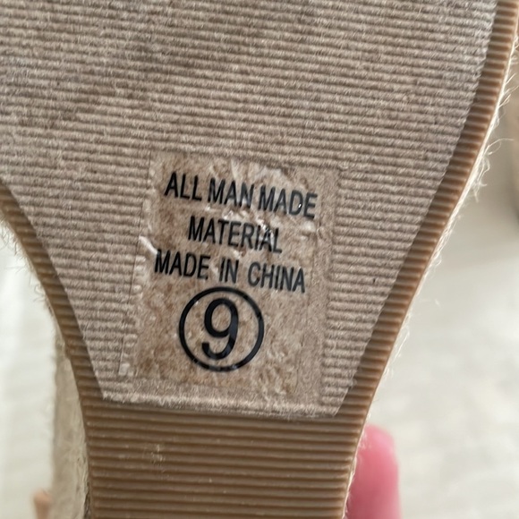 Soda Tan Leopard Animal Print Espadrille Wedges Size 9 cheetah - Picture 10 of 10